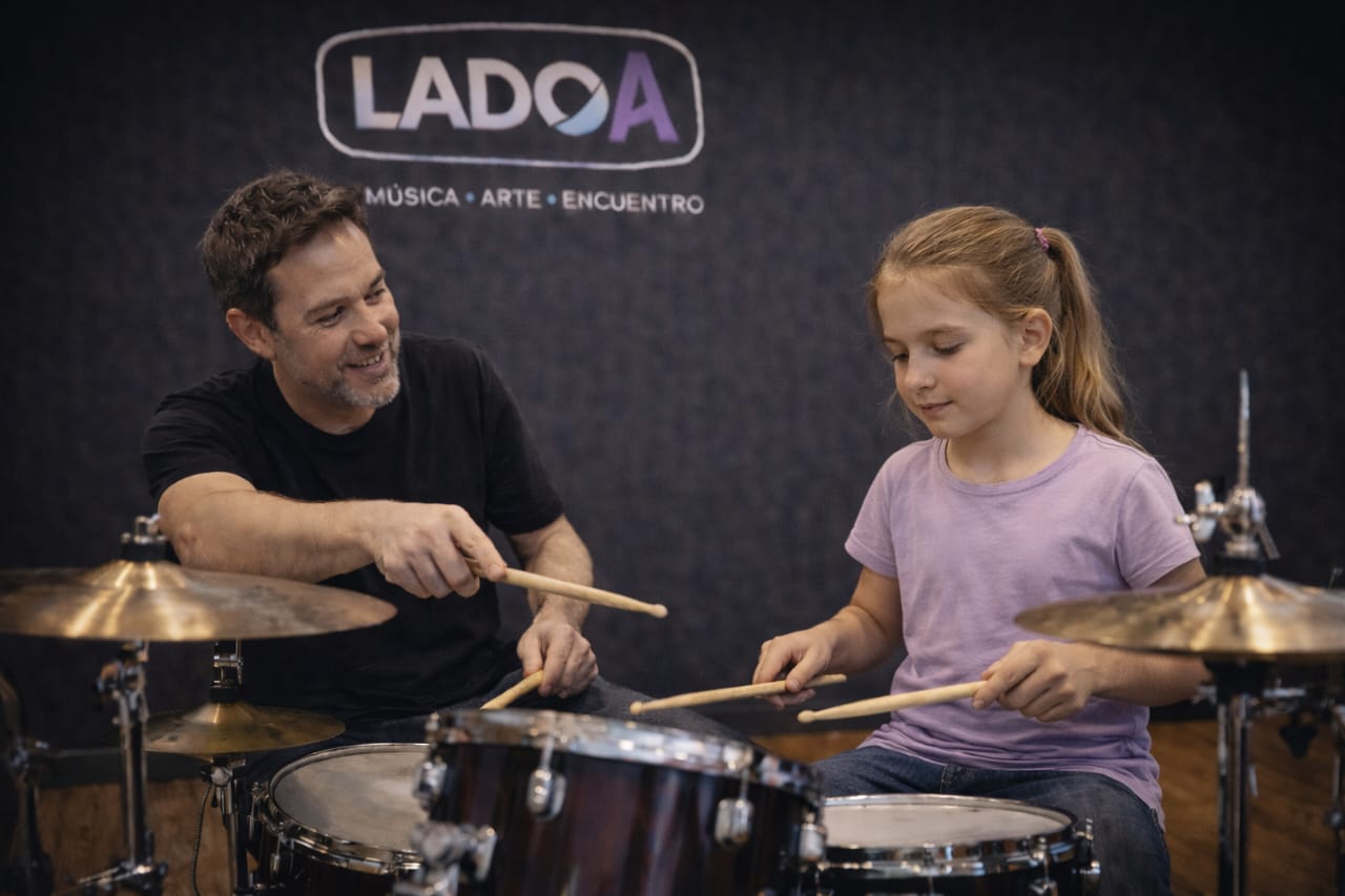 Clases de batería en Lado A Música